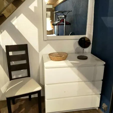 & Away Studio By Cris Guest house