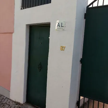 & Away Studio By Cris Guest house Carnaxide